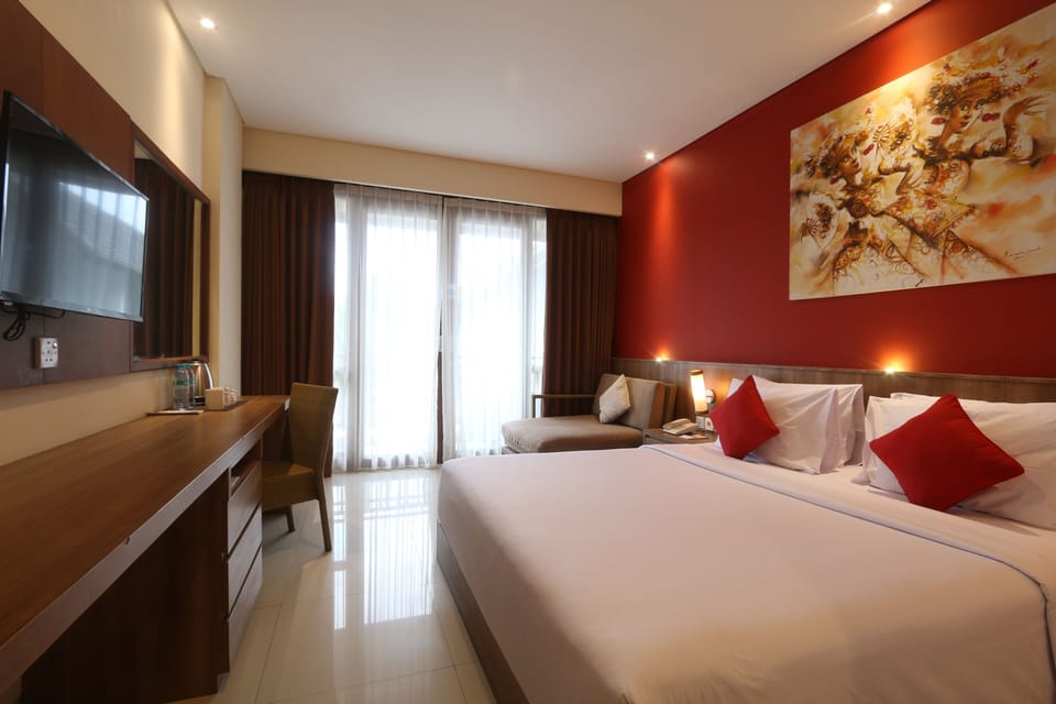 Minibar, in-room safe, desk, blackout drapes