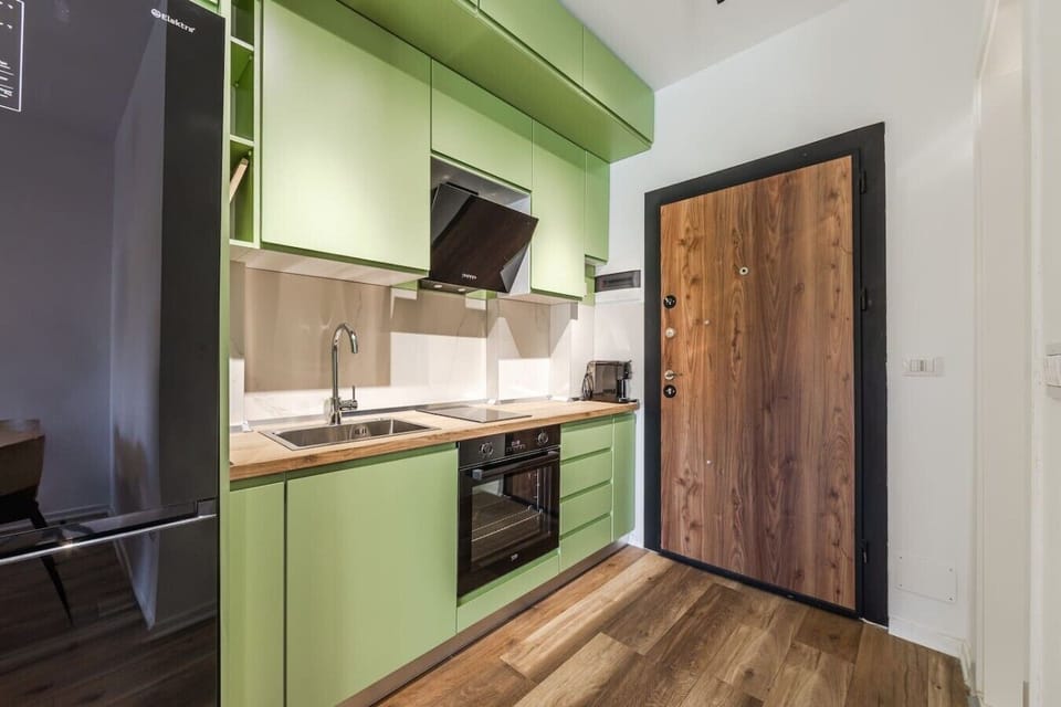 Fully-equipped kitchen
