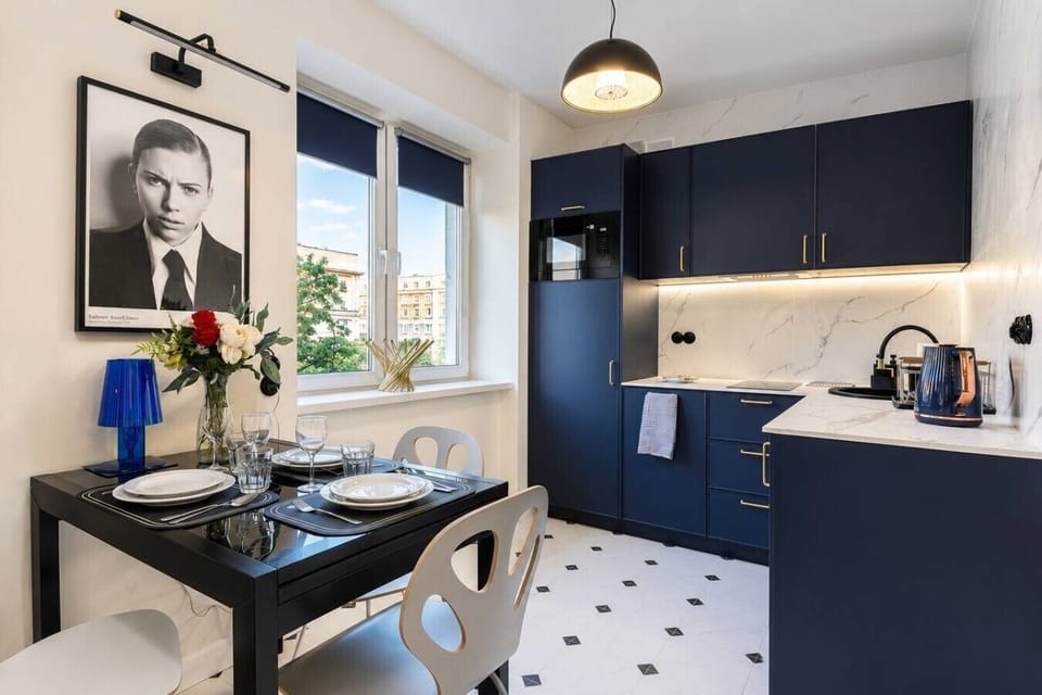 Studio for 4 Persons Near Old Town | Book Now with RENTUJEMY.COM