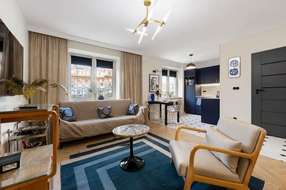 Studio for 4 Persons Near Old Town | Book Now with RENTUJEMY.COM