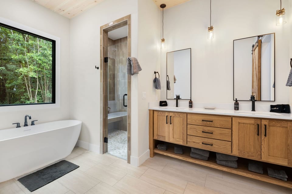 Bathroom in bedroom 1 with a soaking tub!