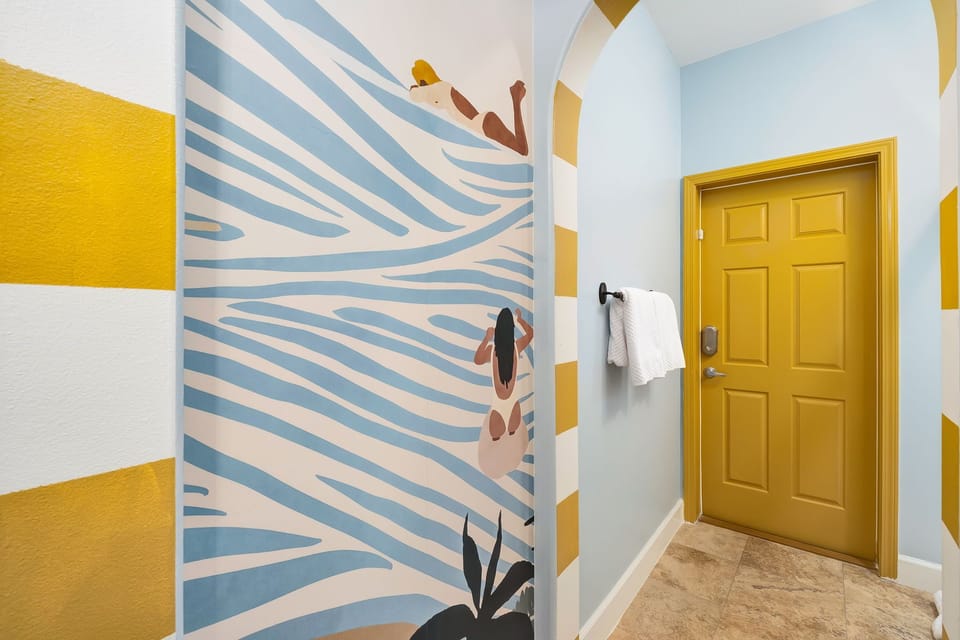 Who says bathrooms have to be boring? 🏄