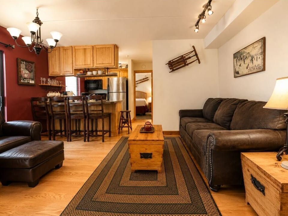 Crested Butte Vacation Rental, Emmons #327 - Crested Butte Vacation Rental, Emmons #327