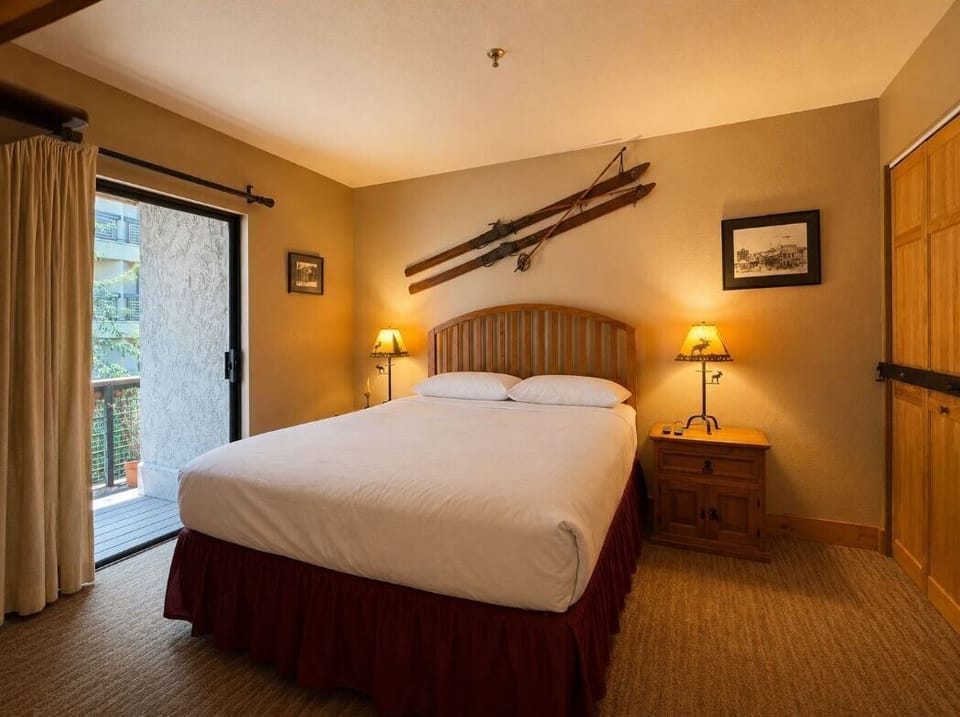 Crested Butte Vacation Rental, Emmons #327 - Crested Butte Vacation Rental, Emmons #327