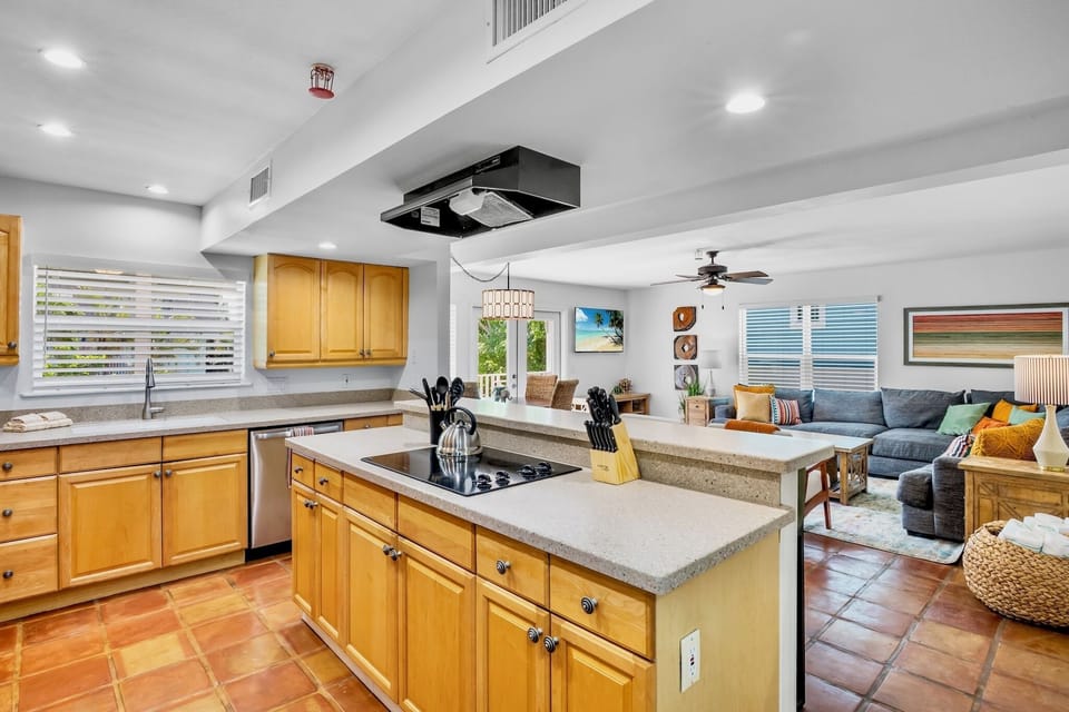 Fully Equipped Kitchen with Appliances