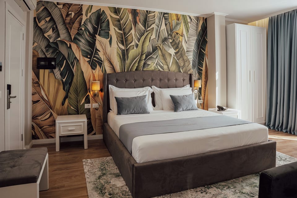 Junior Suite, Sea View | Premium bedding, memory foam beds, in-room safe, blackout drapes
