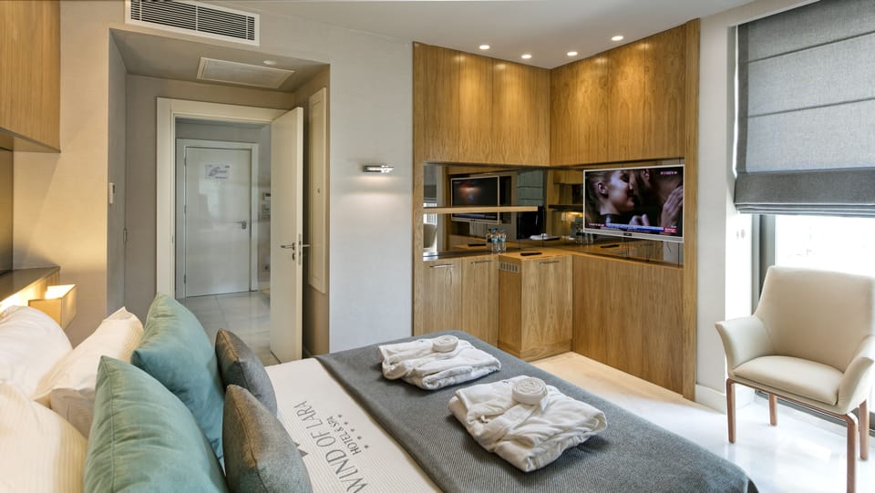 Suite | Water view
