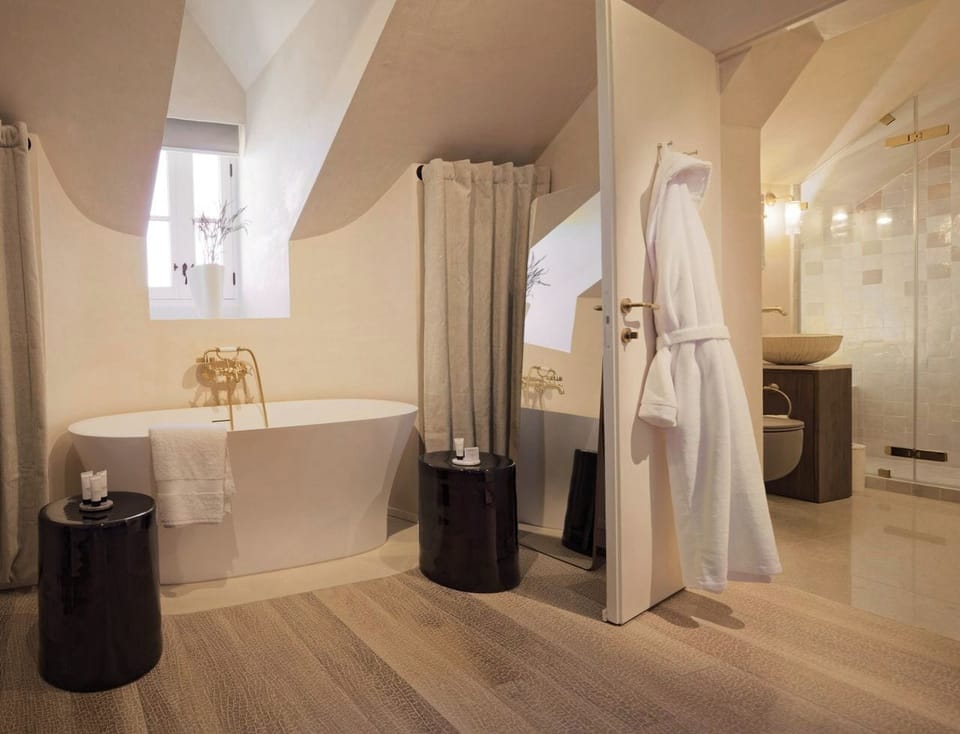Premium Double or Twin Room, Non Smoking, Private Bathroom | Bathroom | Hair dryer, slippers, towels, soap