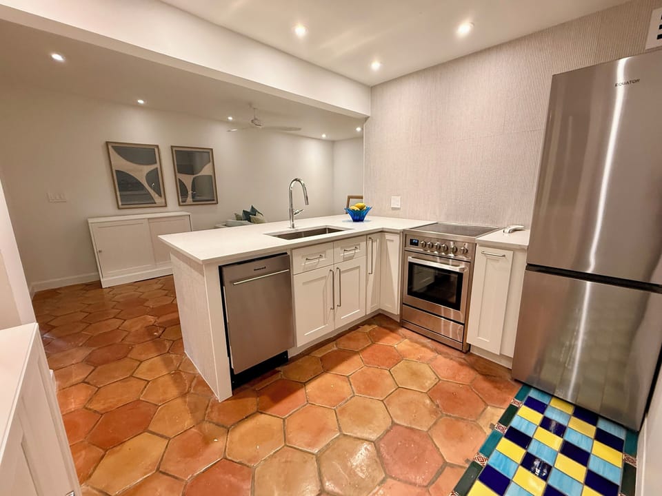 Guest cottage kitchen