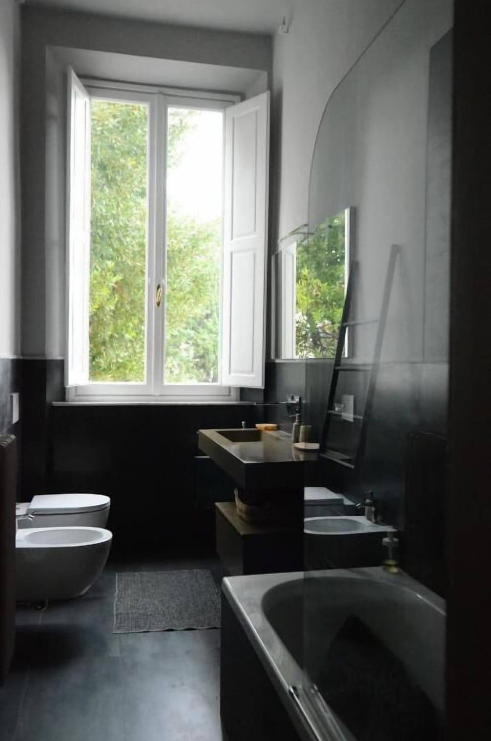 Deluxe Double or Twin Room, Garden View | Bathroom