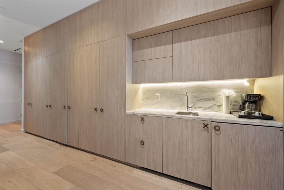 Deluxe Apartment, Balcony | Interior