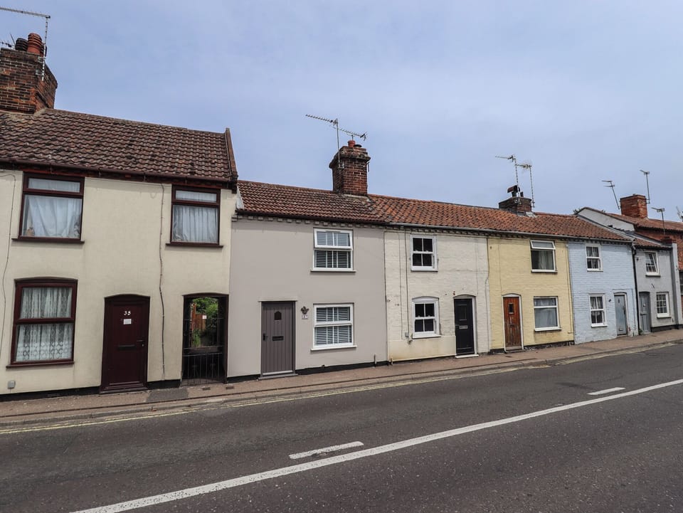 Pax Cottage Cottage in Beccles