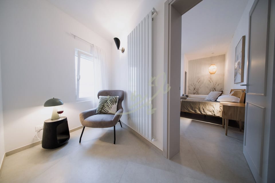 Apartment (2 Bedrooms) | 2 bedrooms, iron/ironing board, cribs (surcharge), bed sheets