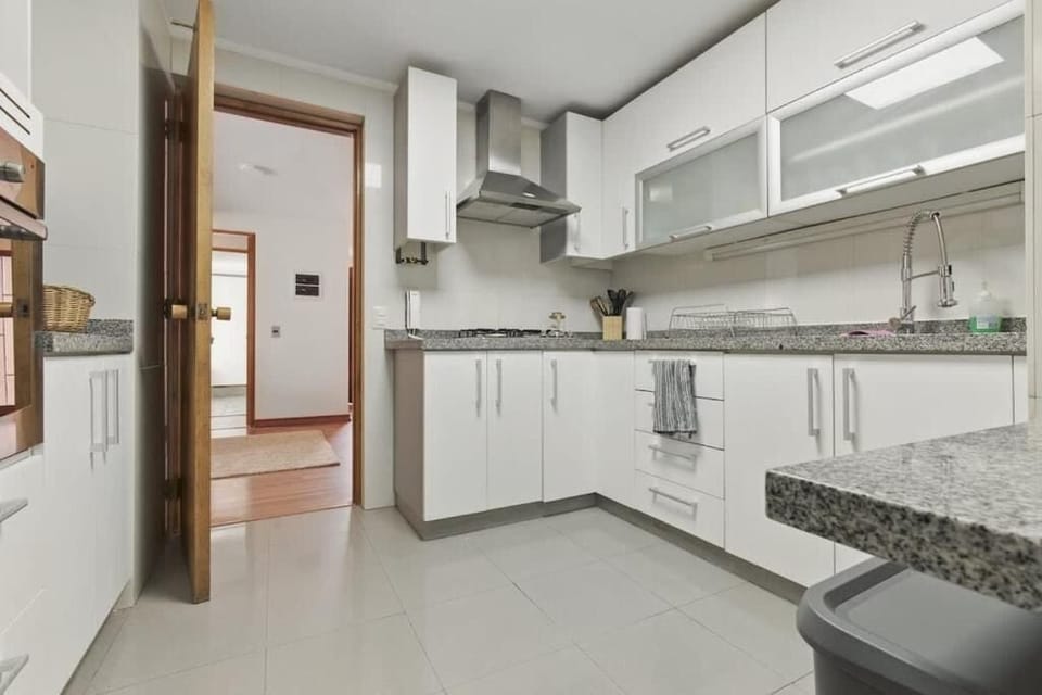 Apartment, Ocean View | Private kitchen
