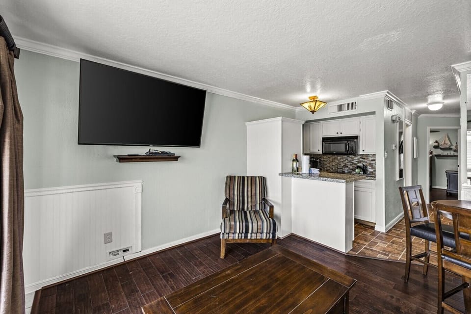Everything you need to relax & feel right at home