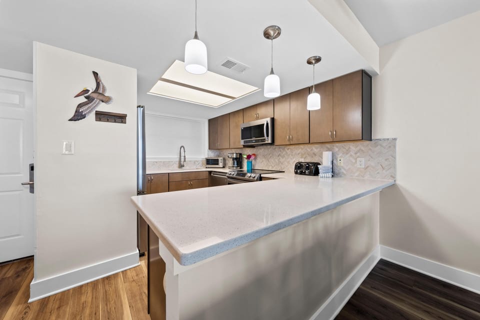 Condo, Multiple Beds (Lei Lani 104) | Private kitchen