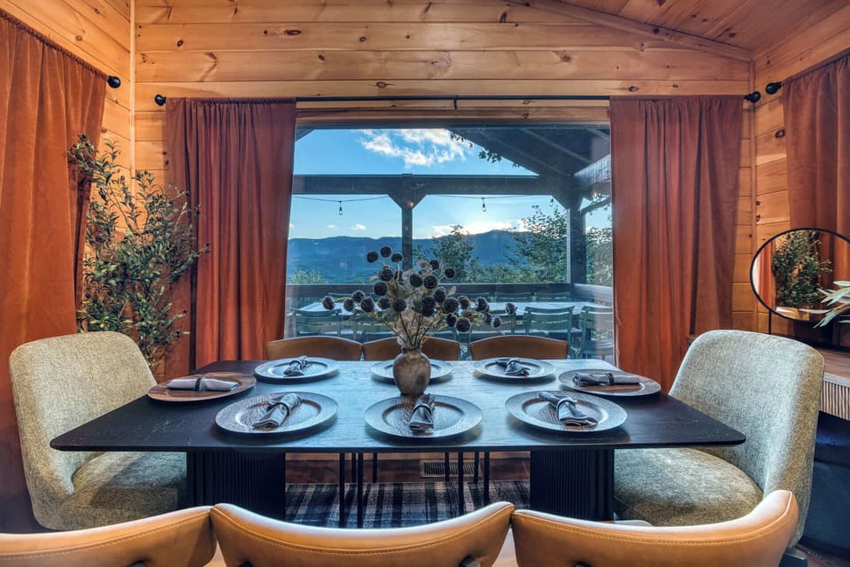  Candlelight, mountain views, and a table set for the whole family — this is where memories are made.