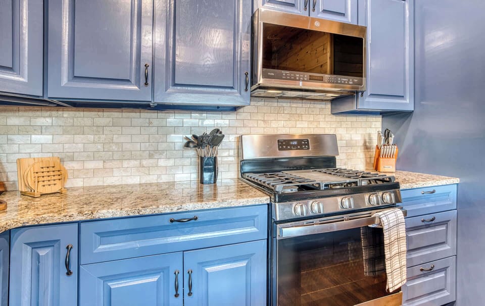 Cook in Style – This kitchen features high-end appliances, ample storage, and everything you need for a seamless culinary experience.