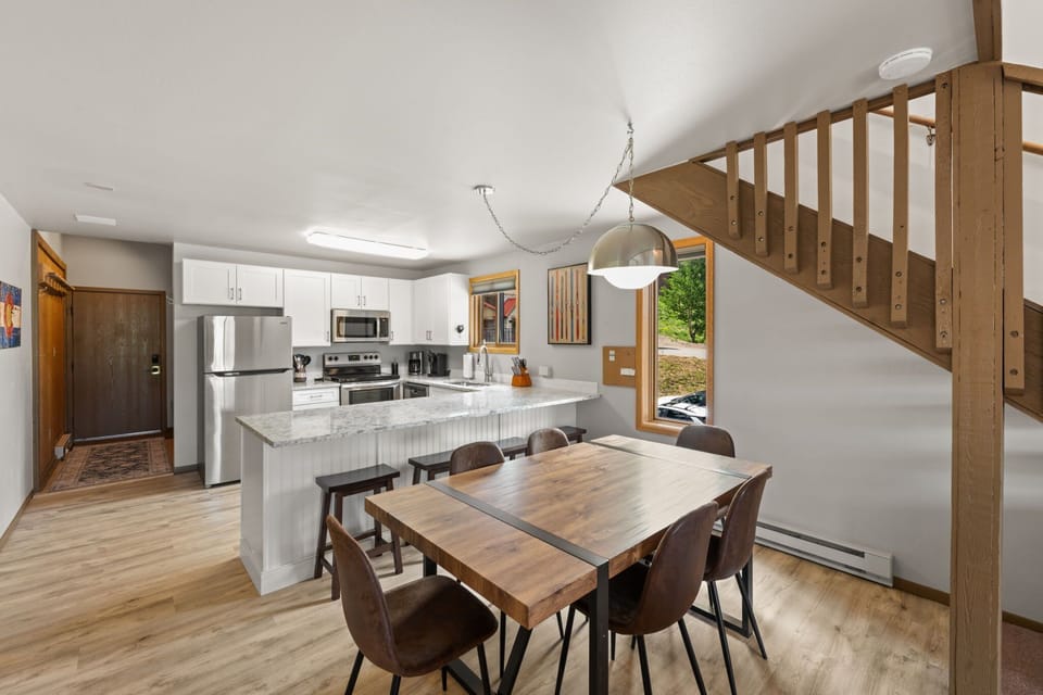 Entry, kitchen and dining area