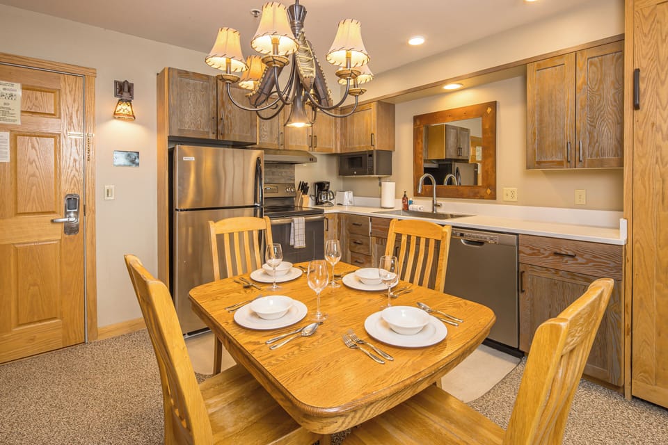 Fully equipped kitchen | Main Level