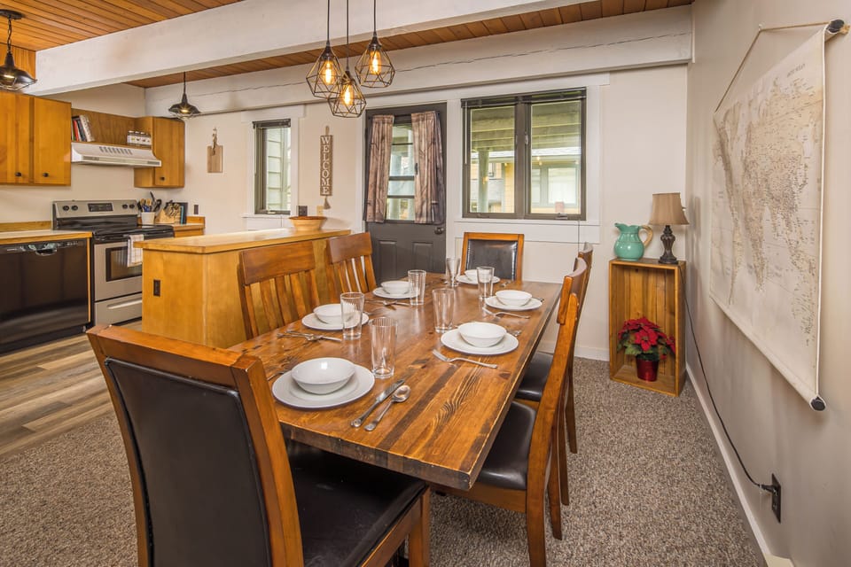 Open dining area | Main Level