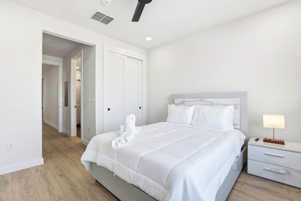 Condo, Multiple Beds, Pool View (634 Cent pky - 1202) | 2 bedrooms, individually decorated, individually furnished, bed sheets
