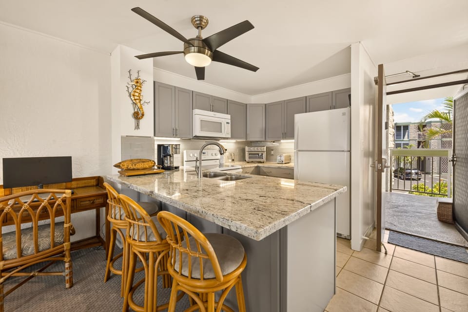 Updated and well equipped kitchen