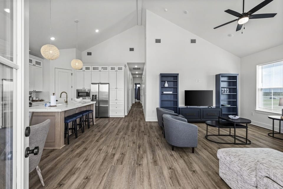 Gather the crew & settle in to this gorgeous open space