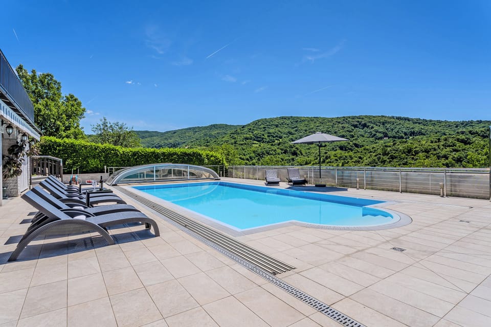 Shared pool