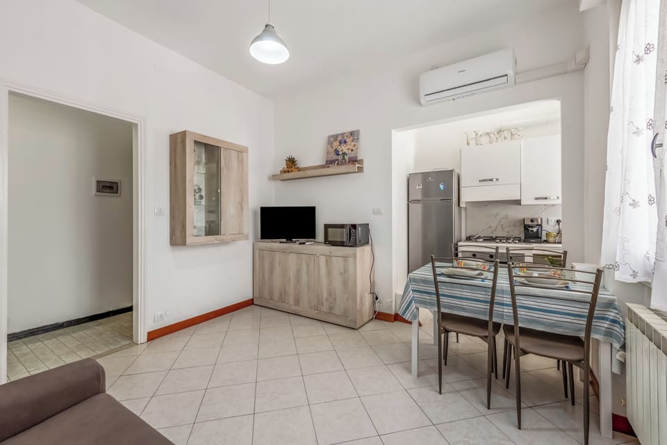 Kitchen and dining area