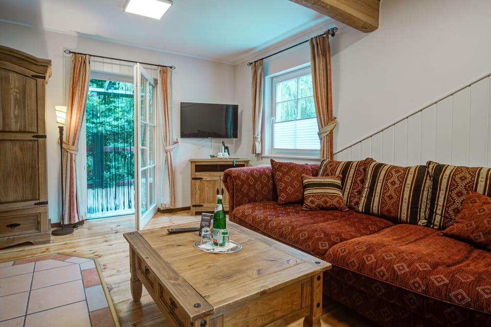 Superior Suite, Private Bathroom (Kamin) | Lounge