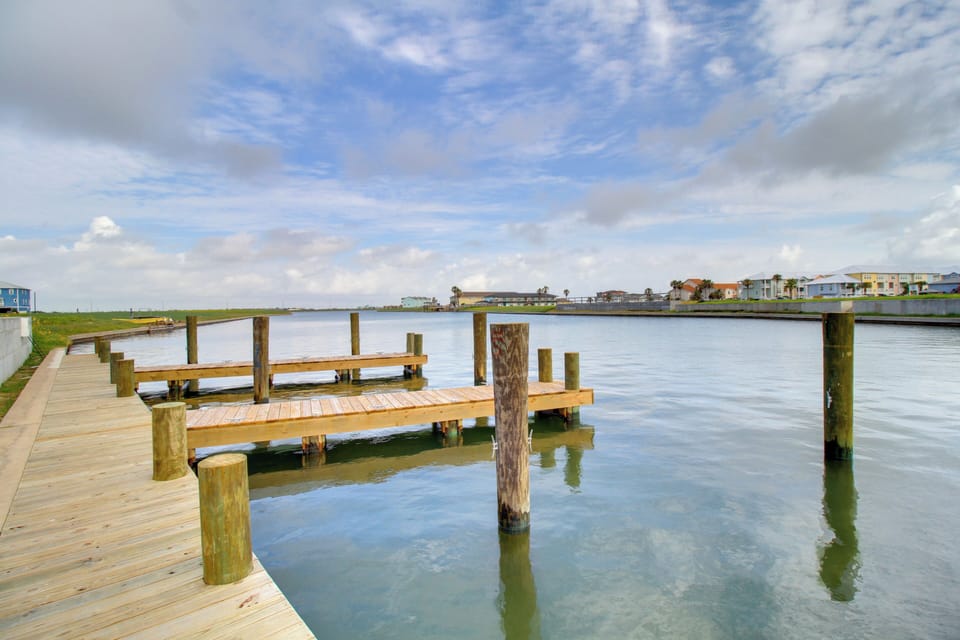 The Portside | Community Amenities | Canal Access