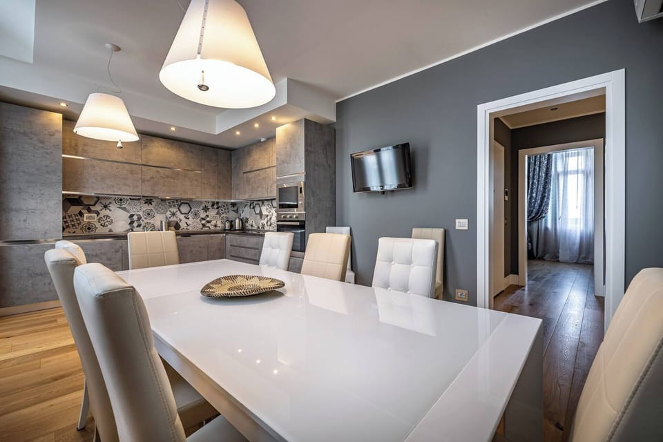 Apartment, 4 Bedrooms, 2 Bathrooms | Private kitchen | Coffee/tea maker, full-size fridge, microwave, stovetop