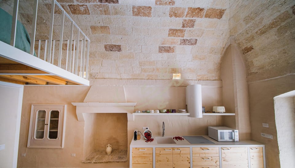 Apartment (1 Bedroom) | Private kitchenette | Espresso maker, microwave, oven, highchair
