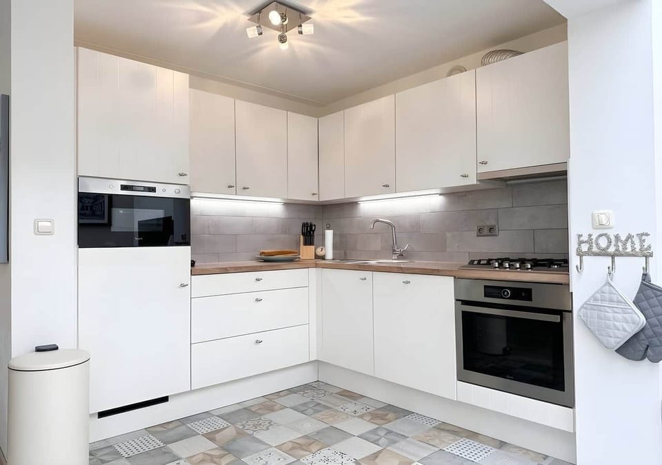 Vacation Home Villa Relax Ooghduyne with a Large, Fully Equipped Kitchen