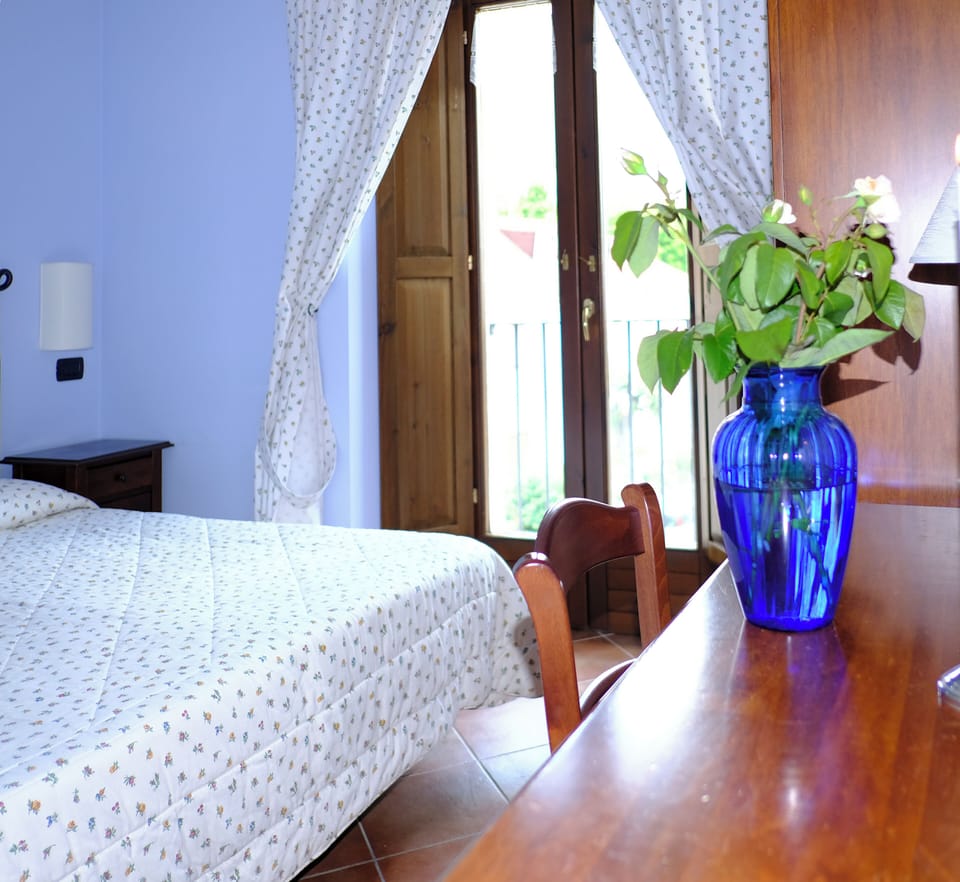 Luxury Double or Twin Room, Mountain View | In-room safe, WiFi (free)