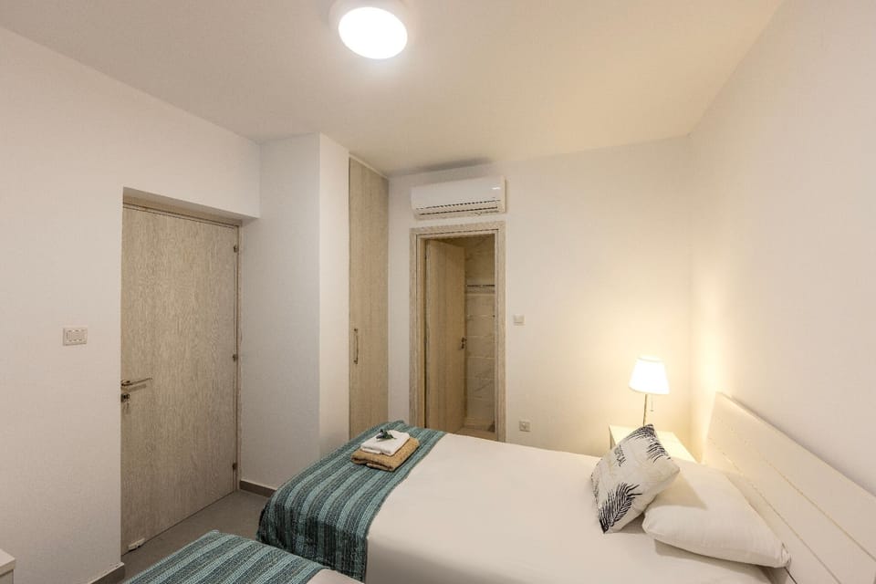Twin Bedroom