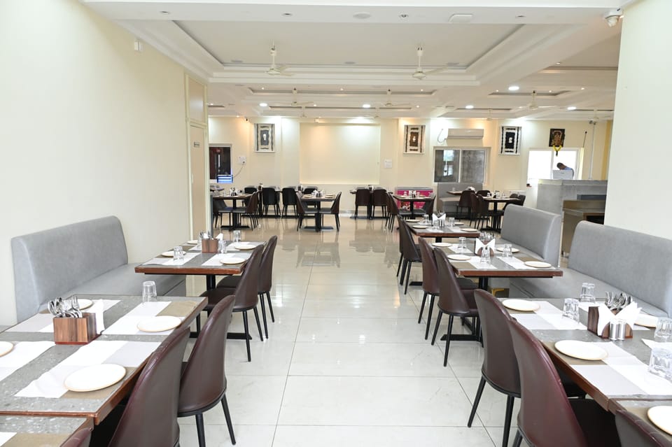 HOTEL SIYAGRAND Hotel in Tirupati