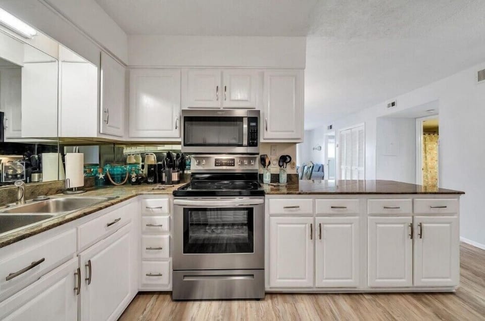 Spacious Kitchen
