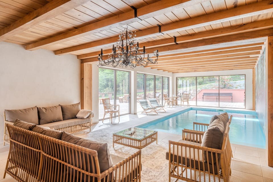 House | 8 bedrooms