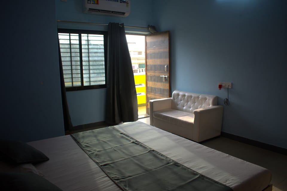 Deluxe Room, City View | WiFi (free)