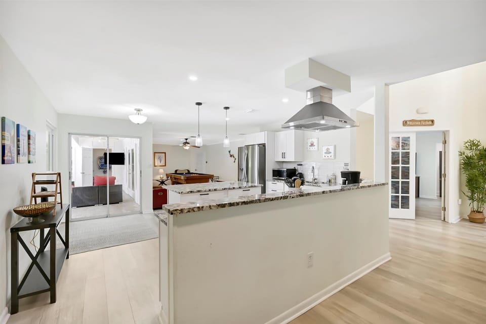 House | 5 bedrooms, high-speed internet