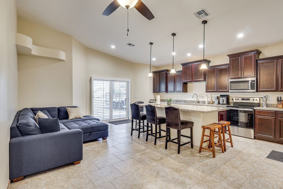 House (3 Bedrooms) | Front of property