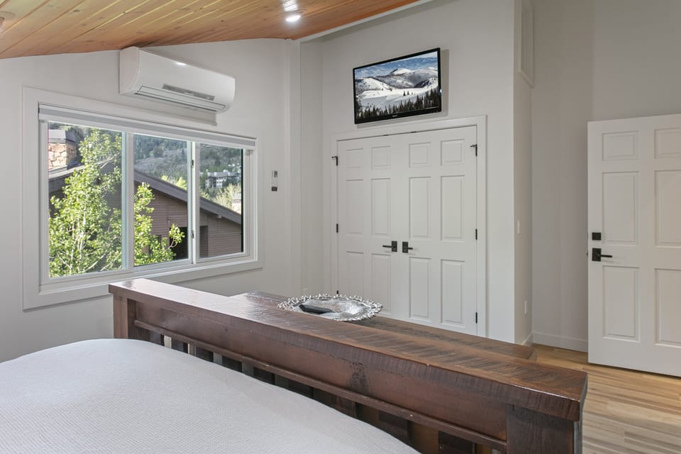 Condo, 2 Bedrooms | Interior