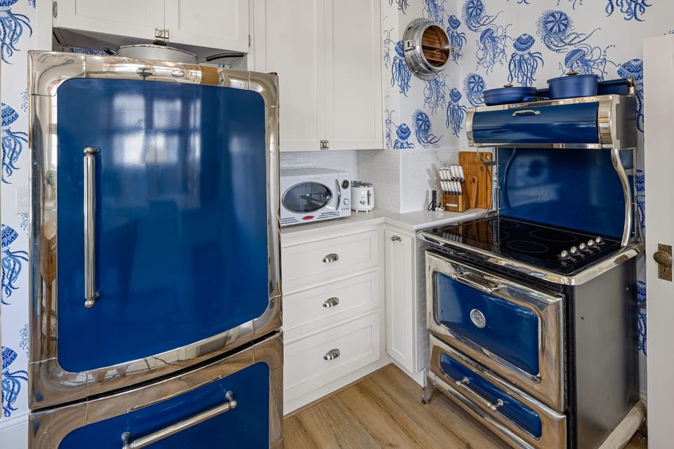 House, 3 Bedrooms | Private kitchen | Coffee/tea maker, fridge, oven