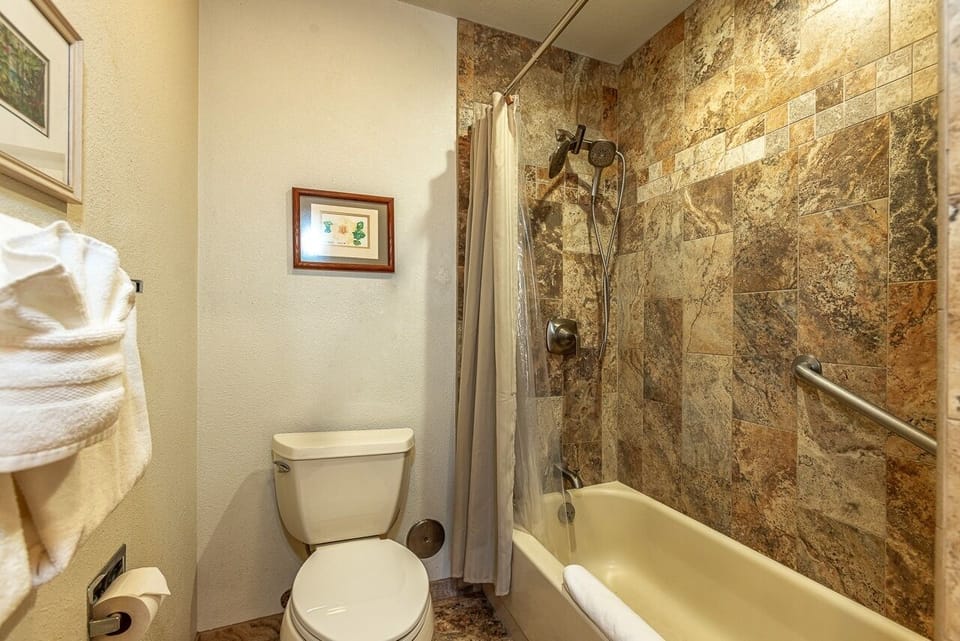 Maui Kamaole B106 1 Bedroom Apts Apartment in Wailea