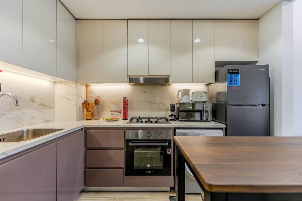 4-Kitchen_1