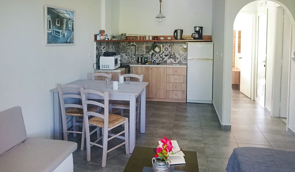 Apartment, 2 Bedrooms, Sea View | 2 bedrooms, in-room safe, soundproofing, iron/ironing board