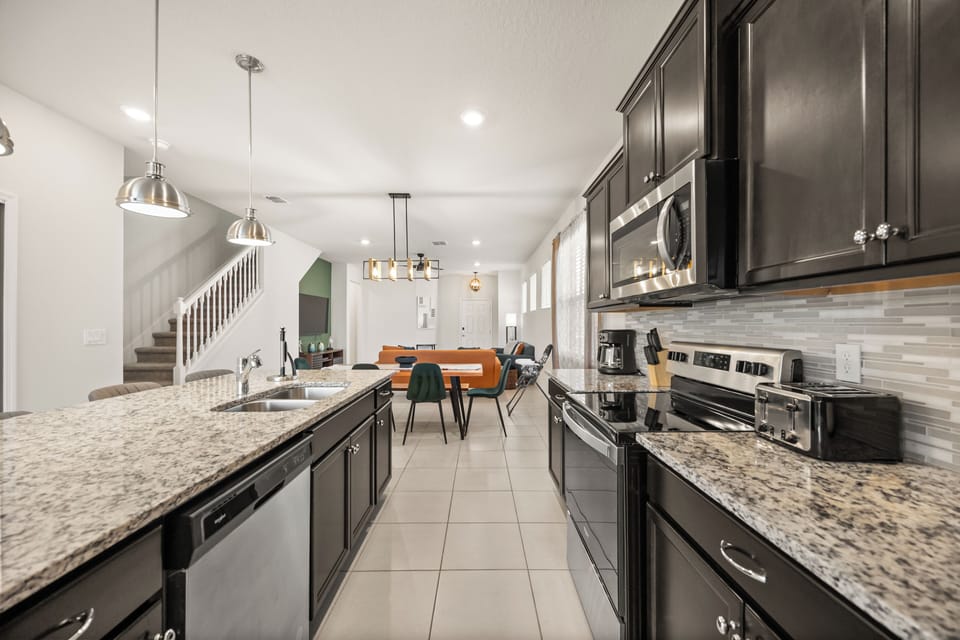 Family House, Patio, Courtyard View | Private kitchen | Full-size fridge, dishwasher, cookware/dishes/utensils, freezer
