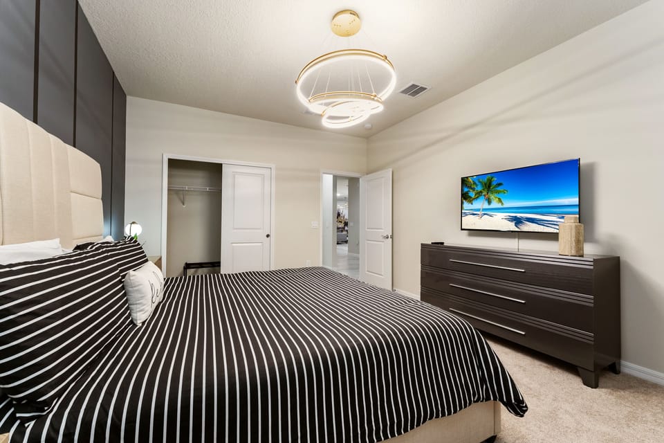 Family House, Patio, Courtyard View | Iron/ironing board, WiFi (free)